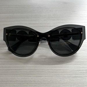 VERSACE Womens Sunglasses - black, BRAND NEW, NEVER BEEN WORN with stickers on